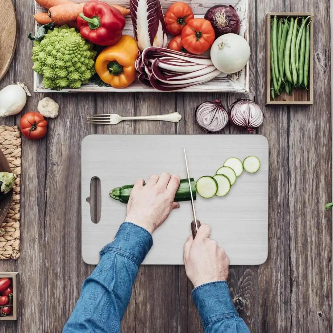 Sollievo Titanium-Coated Cutting Board with Non-Porous Surface