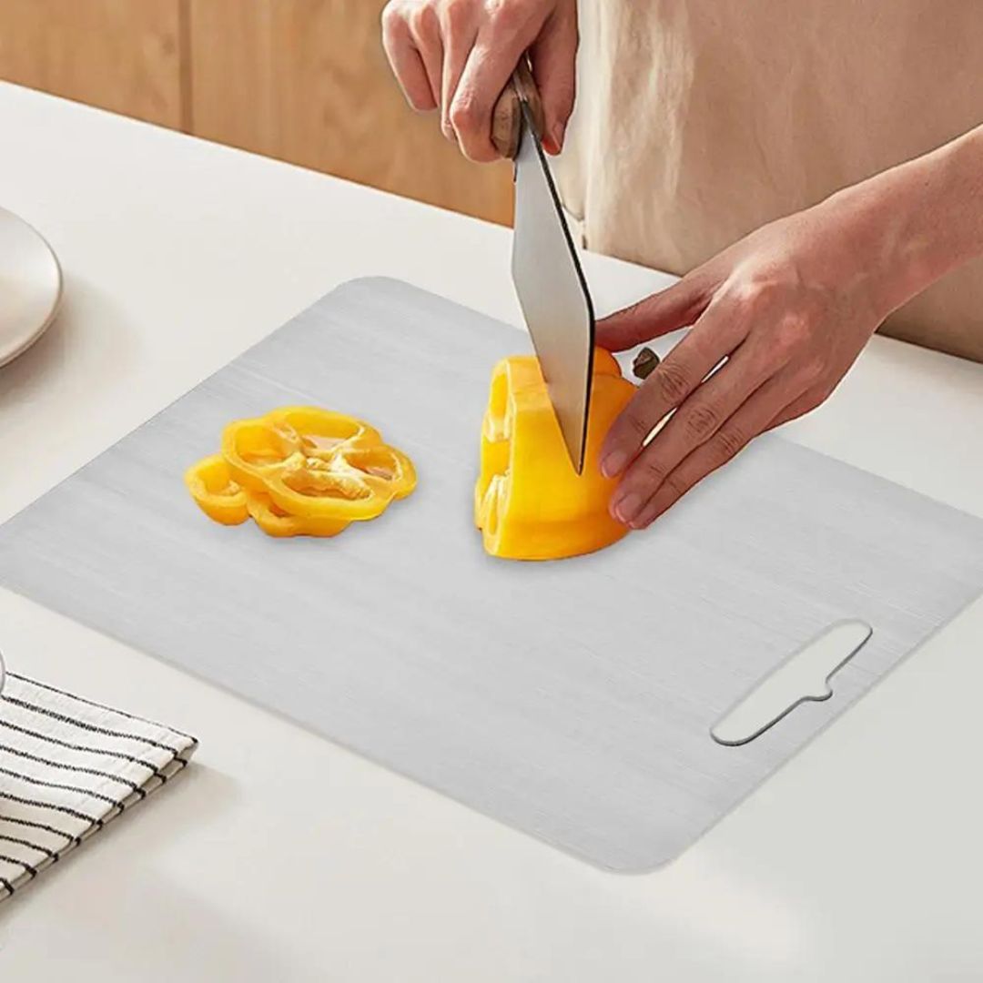 Sollievo Titanium-Coated Cutting Board with Non-Porous Surface
