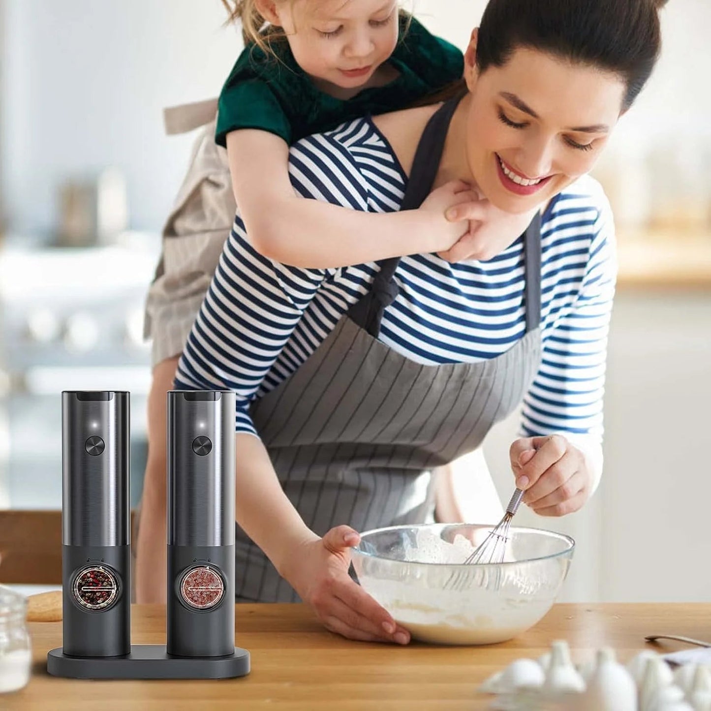 Sollievo Elegant Electric Salt and Pepper Mill