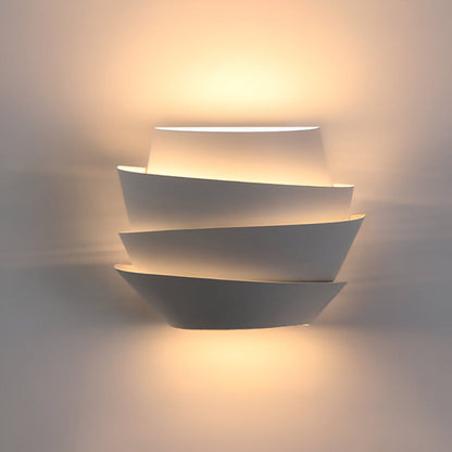 Sollievo Scandinavian Iron Wall Lamp