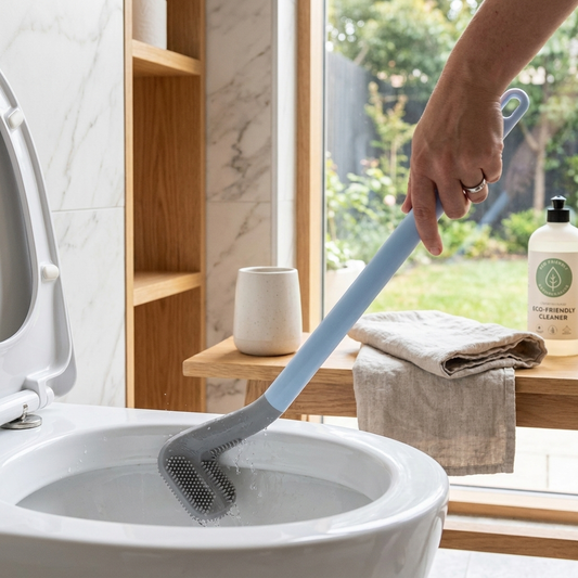Sollievo Self-Cleaning Hygienic Toilet Brush lifestyle