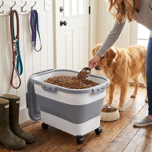 Sollievo Foldable Rolling Food Storage Container lifestyle