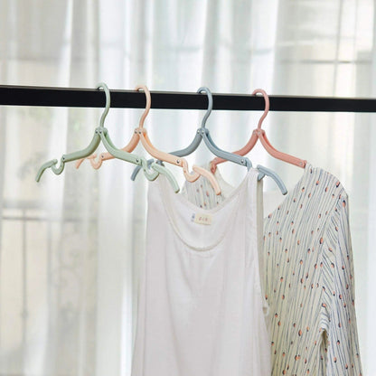 Sollievo Foldable Travel Clothes Hanger
