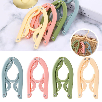 Sollievo Foldable Travel Clothes Hanger