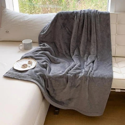 Sollievo Waterproof Reversible Throw