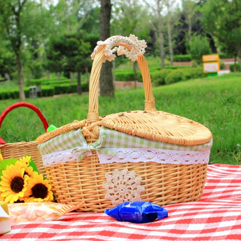Sollievo Wicker Picnic Basket